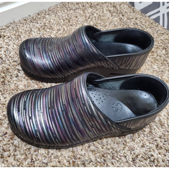 Dansko XP Rainbow Striped Metallic Patent Leather Clogs 36 US 5.5-6 - Picture 7 of 12